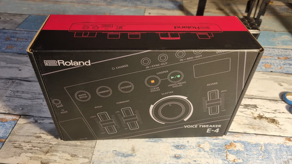 Amazon.com: Roland Aira Compact Voice Tweaker and