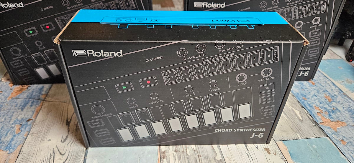 Roland J-6 Chord Synthesizer