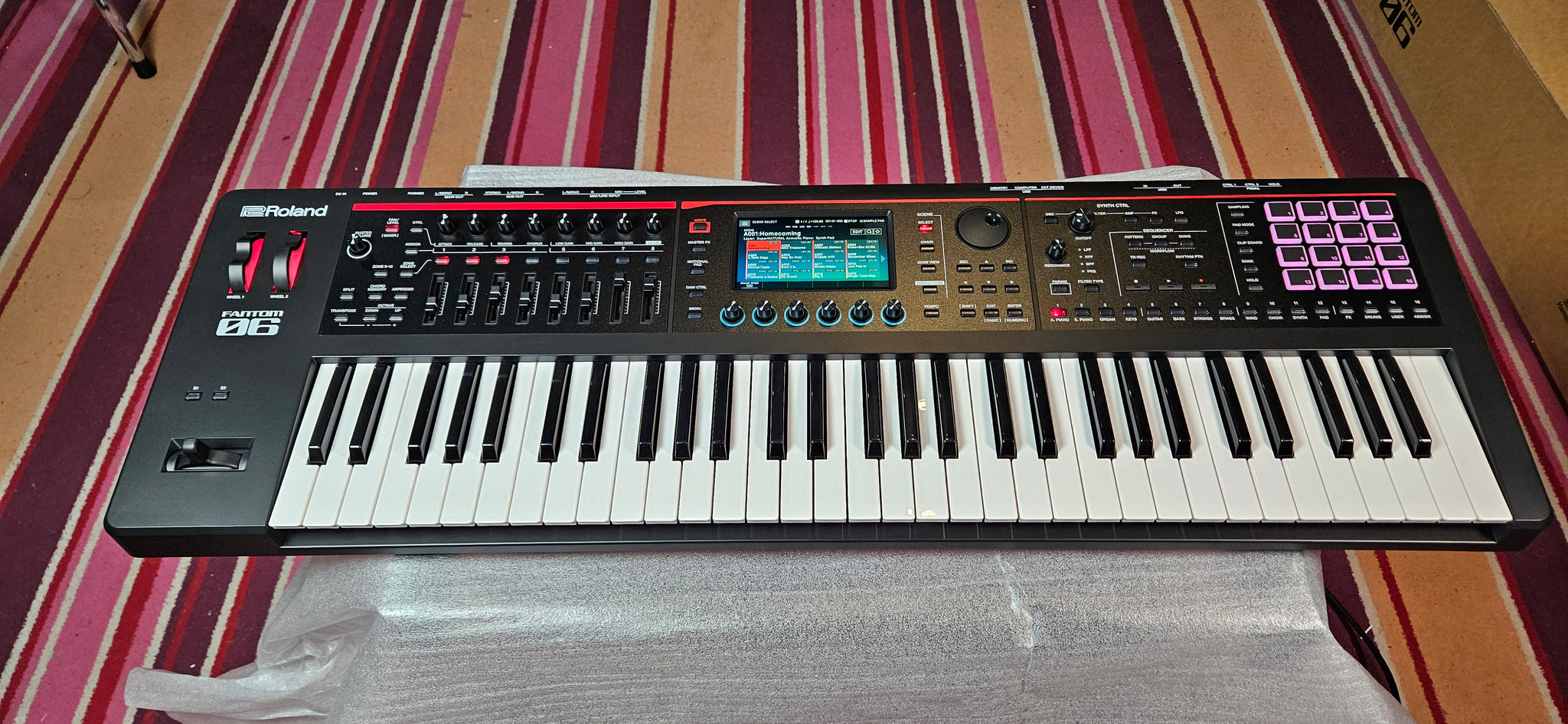 Roland Fantom 06 Workstation