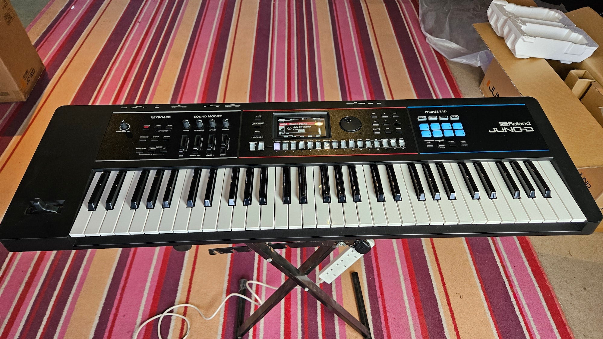 Roland Juno D-6 Synthesizer